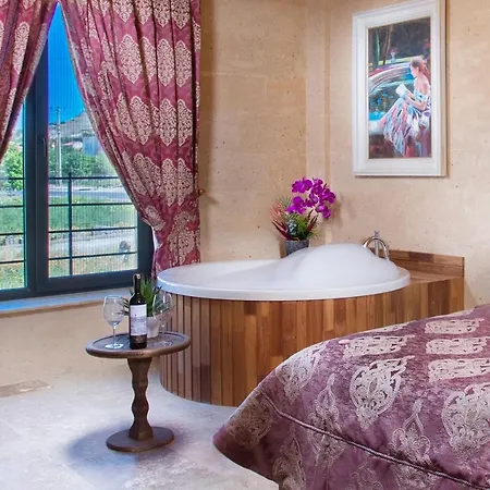 Hotel Cappadocia Pyramid Stone House