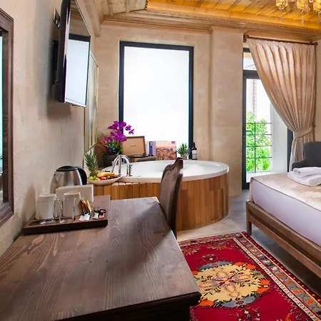Hotel Cappadocia Pyramid Stone House Uchisar