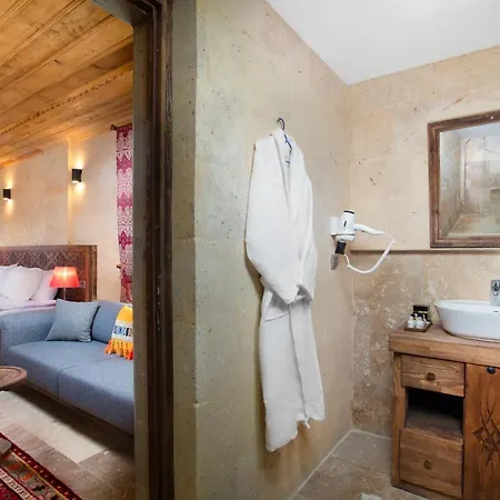 Cappadocia Pyramid Stone House Hotel