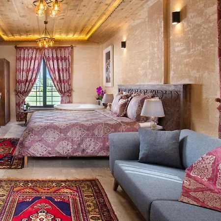 Cappadocia Pyramid Stone House Hotel 5*