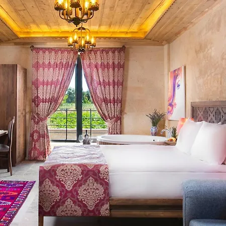 Hotel Cappadocia Pyramid Stone House 5*
