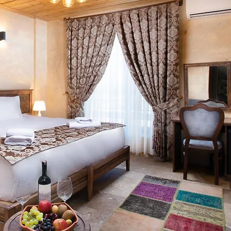 Hotel Cappadocia Pyramid Stone House Uchisar