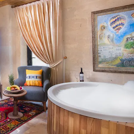 Hotel Cappadocia Pyramid Stone House Uchisar