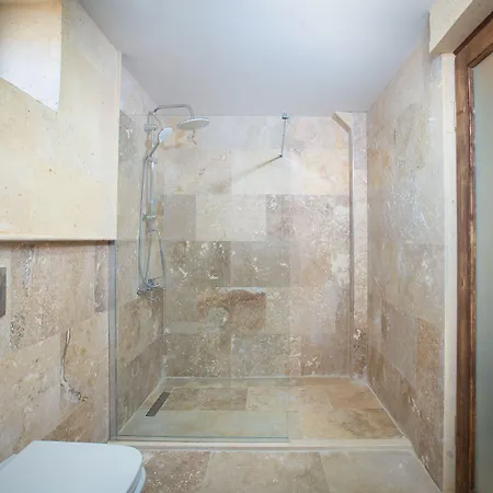 Hotel Cappadocia Pyramid Stone House