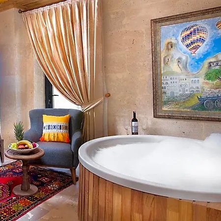 Cappadocia Pyramid Stone House Hotel 5*