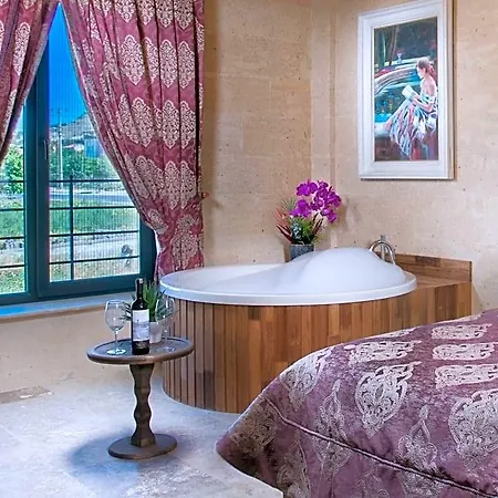 Cappadocia Pyramid Stone House 5*
