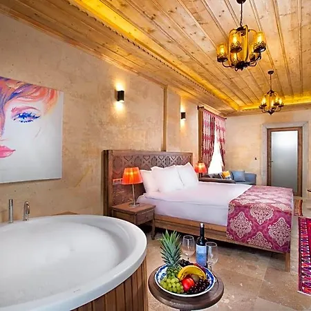 Cappadocia Pyramid Stone House 5*
