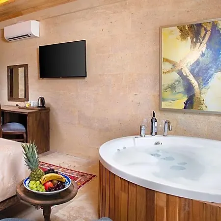 Hotel Cappadocia Pyramid Stone House