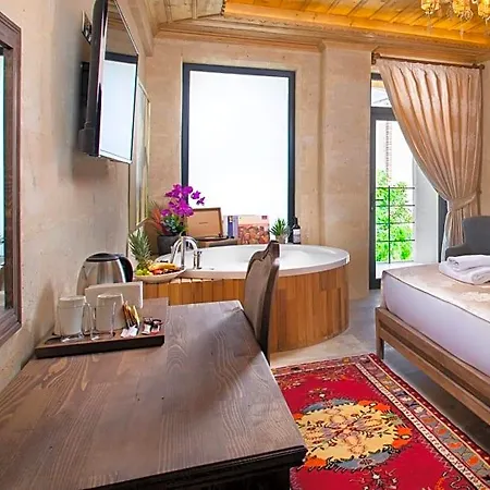 Cappadocia Pyramid Stone House Hotel Uchisar