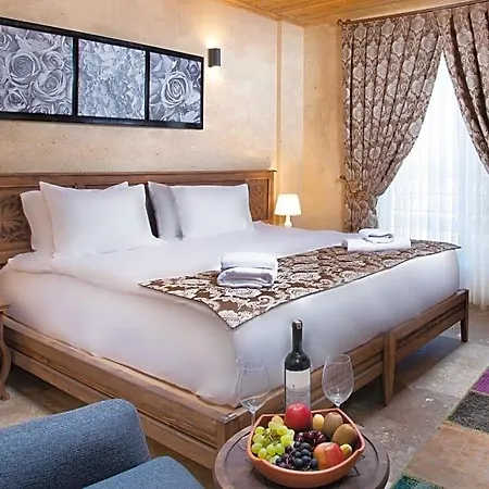 Cappadocia Pyramid Stone House Hotel 5*