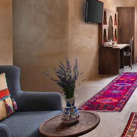 Hotel Cappadocia Pyramid Stone House