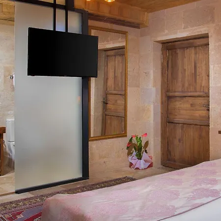 Cappadocia Pyramid Stone House 5*