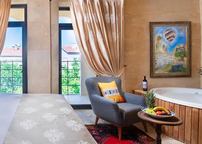 Cappadocia Pyramid Stone House Hotel