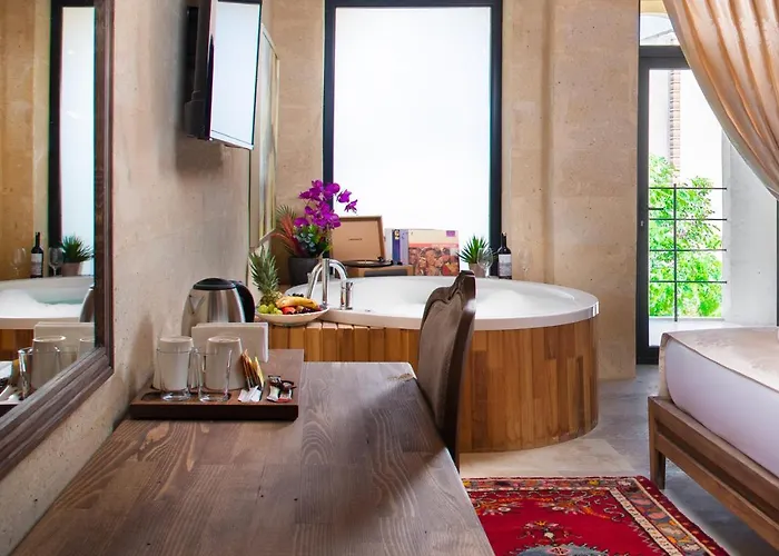 Hotel Cappadocia Pyramid Stone House