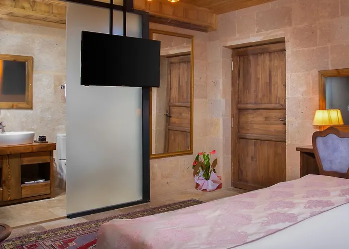 Szálloda Cappadocia Pyramid Stone House 5*