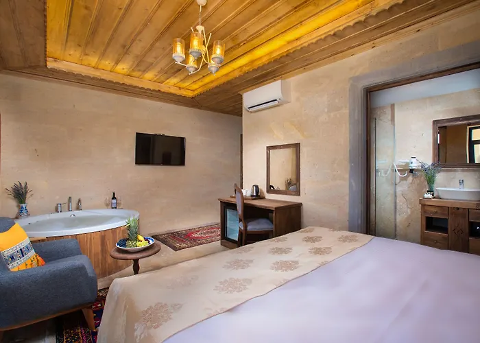 Cappadocia Pyramid Stone House Üçhisar